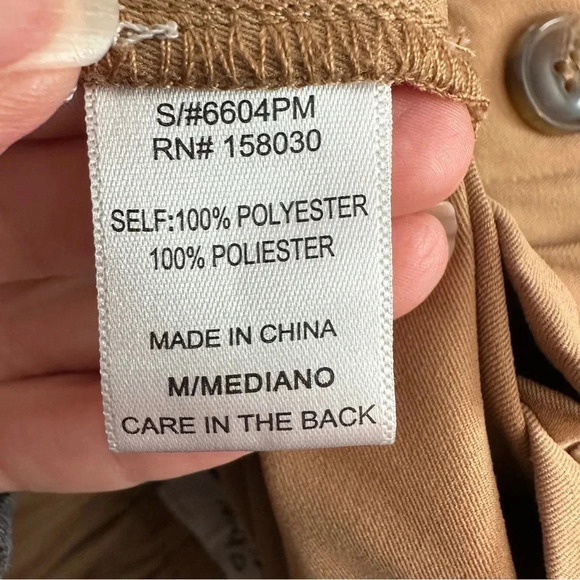 Love Tree Womens High Waisted Camel Button Detail w/ Pockets Shorts Size Medium - Picture 7 of 9